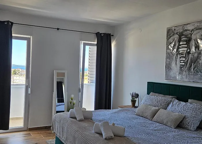 Apartman Nella With Sea Wiew